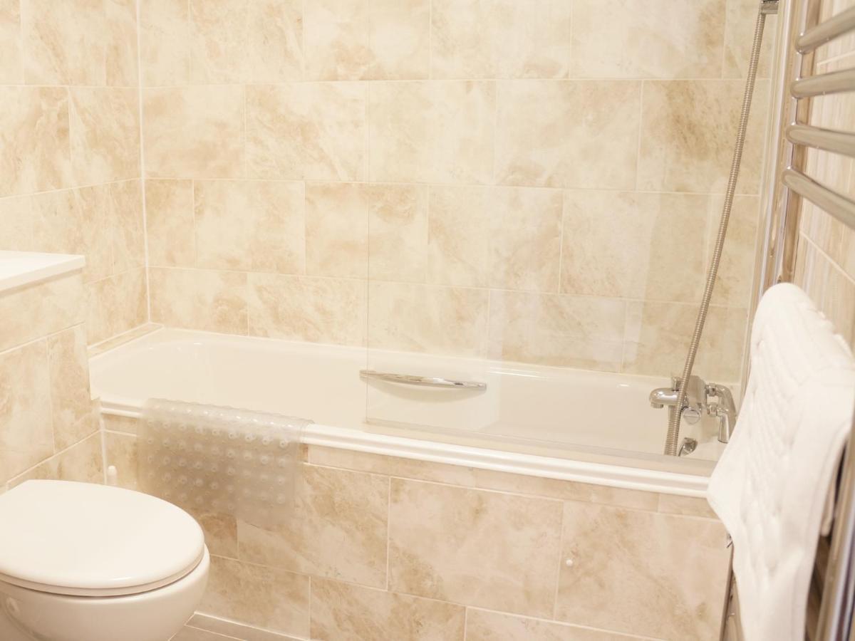 Ellingham Self-Catering Cottages Saint Peter Port Экстерьер фото