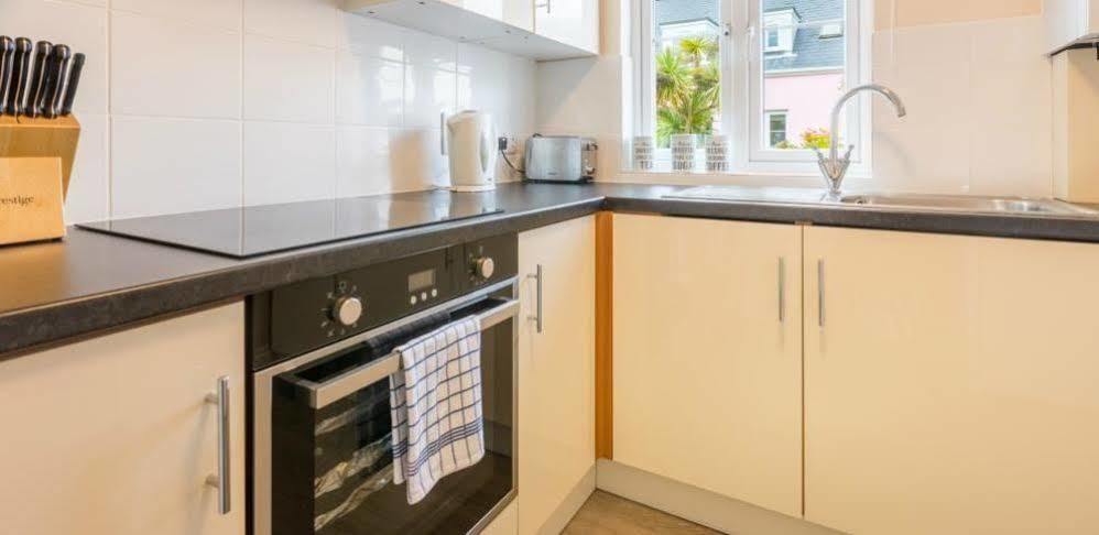 Ellingham Self-Catering Cottages Saint Peter Port Экстерьер фото